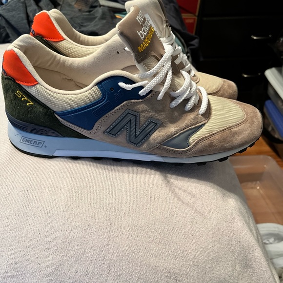 Men’s New Balance shoes - Picture 3 of 4